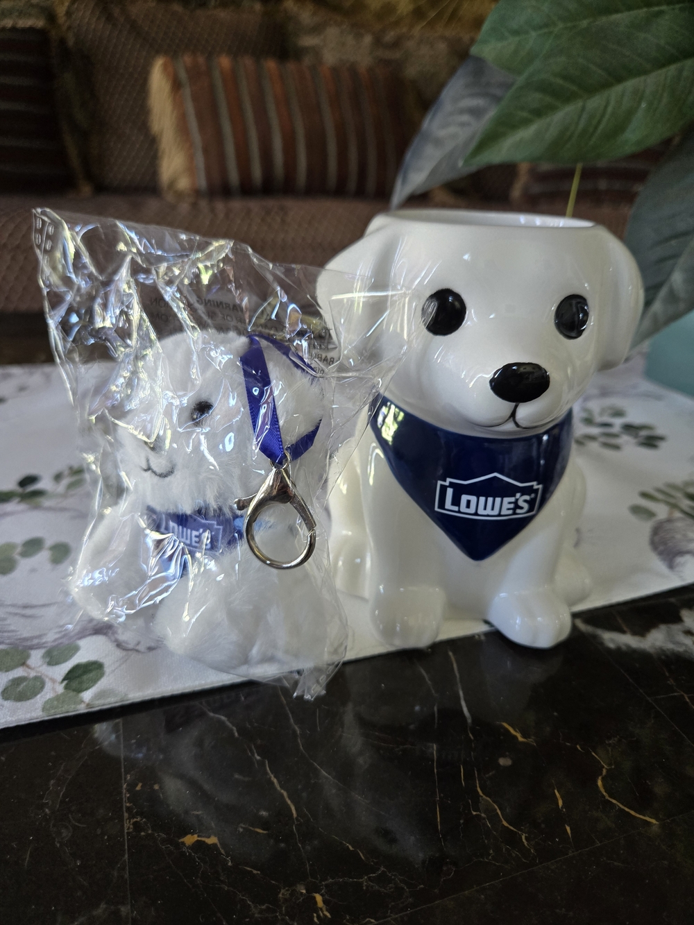 NEW Lowe's 2026 Limited Edition Puppy Planter/treat Jar & Plush Keychain Set - Picture 2 of 8